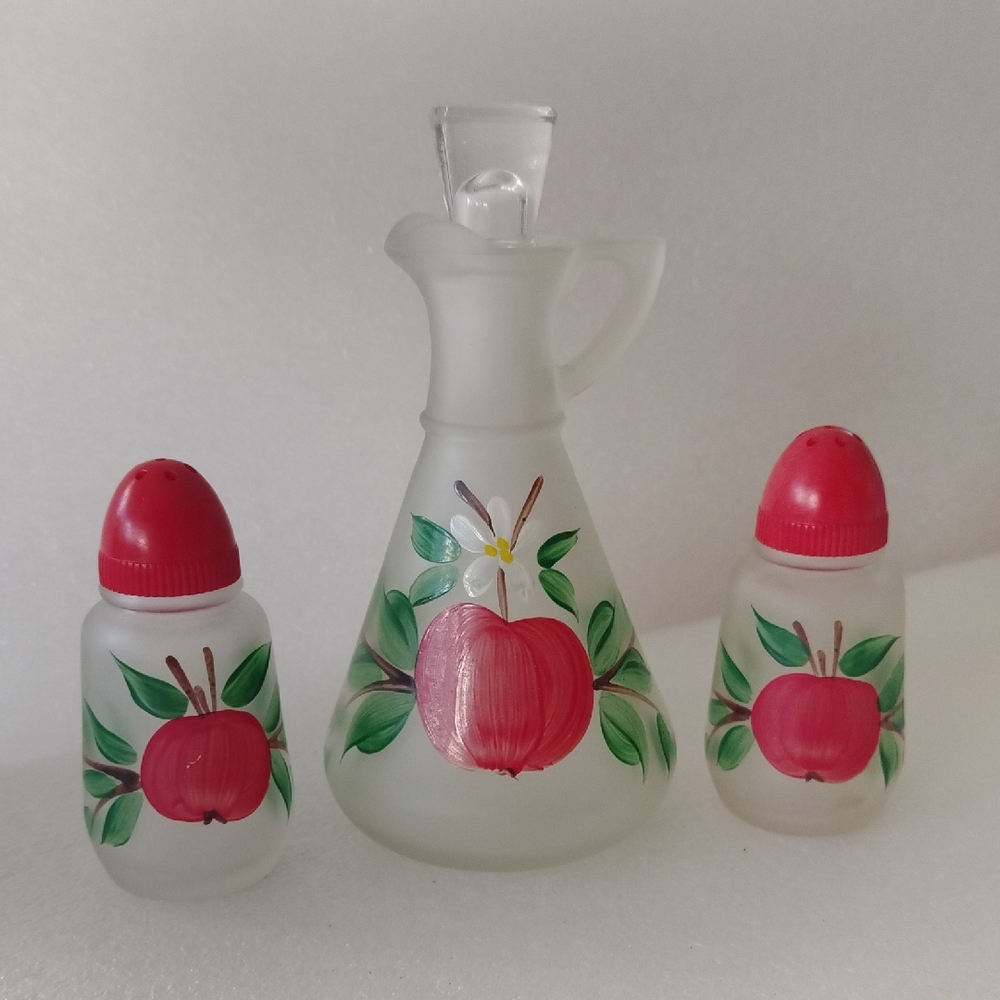 Vintage Apple Design Glass Cruet and Shakers Set